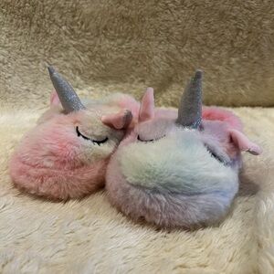 Unicorn slippers, baby size 6!